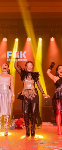 FBK MET GALA: MONOCHROME